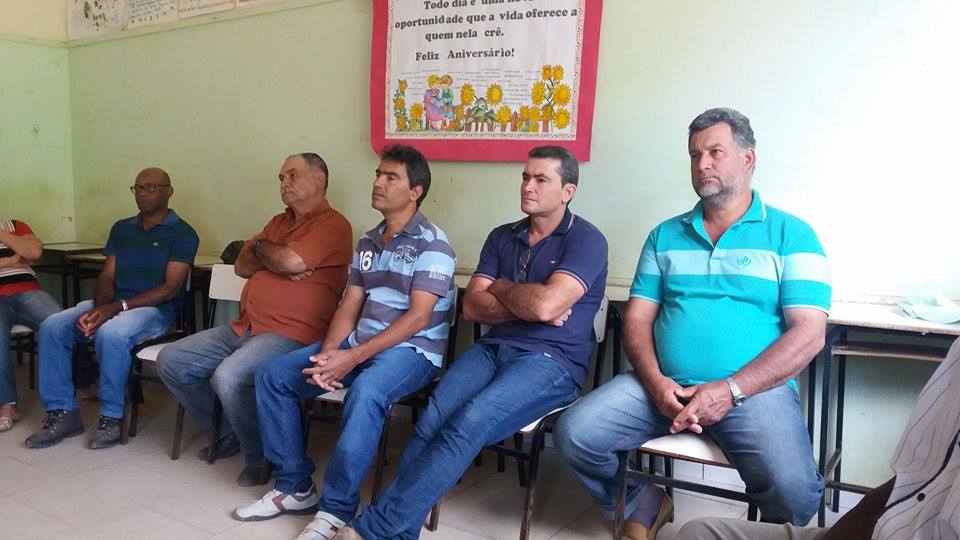 Sindicato de Mutum realiza bate papo com trabalhadores e trabalhadoras rurais