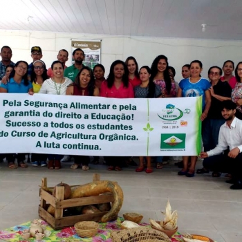 Na contramão das tentativas de liberação dos agrotóxicos o STTR de Porteirinha e a Fetaemg celebram ato que marca o início do curso de Agricultura Orgânica