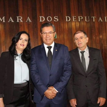 Dezenas de mineiros prestigiaram a posse do presidente da Fetaemg como Deputado Federal em Brasília